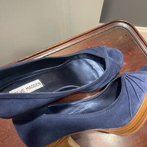 Steve Madden Blue Heels Elegant Design